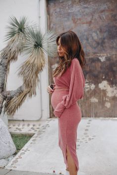 Preggo Fashion, Shower Outfits, Midi Skirt Outfit, Cute Maternity Outfits, Stylish Maternity Outfits, Pregnancy Looks, Fall Dress Outfit