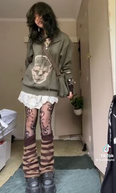 Alternative Fashion Y2k, Alt Clothing Style, Grunge Fem Outfits, Fairygrunge Aesthetic Outfits, Alternative Fashion Aesthetic, Gothic Outfits Aesthetic, Gremlincore Fashion, Grungecore Outfits, Earthtone Aesthetic