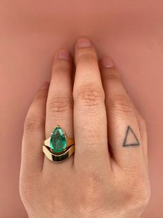 Yolie Ring – Kasia J. Jewelry Alternative, Metal Element, Contour Design, Stone Shapes, Journal Jewelry, Band Necklace, Alternative Bride, Claw Prong, Bridal Engagement Rings