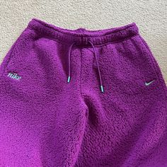 Never Worn, Very Soft Casual Purple Bottoms For Winter, Casual Purple Winter Bottoms, Nike Winter Pants With Elastic Waistband, Nike Bottoms With Elastic Waistband For Winter, Purple Bottoms With Pockets For Winter, Purple Winter Bottoms With Pockets, Winter Purple Bottoms With Pockets, Nike Long Pants For Winter, Sporty Purple Bottoms For Winter