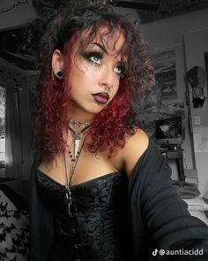 Vampire Hair, Dark Makeup Looks, Black Makeup