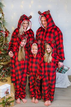 *Adult & child sets sold separately* Black and red buffalo plaid fabric lends sweet, seasonal charm Perfect for all holiday celebrations, from Christmas to Hanukkah to a cozy night in with the family Soft fabric provides all-night comfort Onesie design with zip front for easy wear Gift your family's wardrobe a seasonally sweet vibe with our Family Buffalo Plaid Onesie Pajamas. These pajamas come with a cozy fur lined buffalo plaid onesie. Made from a soft fabric blend for comfortable wear, with Christmas Onesies, Buffalo Plaid Fabric, Buffalo Plaid Pajamas, Sparkle In Pink, Matching Family Christmas Pajamas, Family Christmas Pictures, Christmas Onesie, Matching Christmas Pajamas, Red Buffalo Plaid