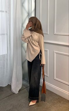 Brunch Outfit Hijab, Hijab Classy Outfits, Hijabi Winter Outfits Casual, Modest Night Out Outfit, Classy Hijab Outfits, Urban Modesty, Modest Business Casual, Modest Outfits Muslim