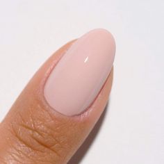 Nude Musical DIVA #149 (muted rose beige) — This muted light mauve hits all the right notes and is sure to give you a standing ovation The duo includes: 1 Soak-Off Gel Size: 0.5 fl oz 1 Nail Lacquer Size: 0.5 fl oz Color Accuracy: The duo comes with 1 lacquer and 1 gel in matching colors. We do not guarantee matching exact colors due to differences in formulation, ingredients, and batch. Benefits: Lasts up to 21 days LED and UV cured Made in USA Wide range of colors Fused with vitamins that make Pink Nail Colors, Light Mauve, Rose Beige, Standing Ovation