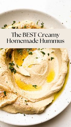 homemade hummus on a plate Homemade Garlic Hummus, Mediterranean Hummus Recipe, Oil Free Hummus Recipe, Best Homemade Hummus, Creamy Hummus Recipe, Garlic Hummus Recipe, Healthy Hummus Recipe, Homemade Hummus Recipe, Best Hummus Recipe