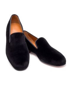 Now you can elevate your feet whilst keeping them firmly on the ground. Announcing our first-ever Limited Edition Petite Plume Men's Velvet Slippers. Perfect for a winter's eve shuffling around the fireplace, playing crossword puzzles, and lounging in luxury with loved ones. These loafers are the perfect accompaniment Clothes For Men Over 50, New England Prep, Slippers Outfit, Luxury Sleepwear, Mens Life, Velvet Slippers, Black Slippers, Crossword Puzzles, Streetwear Men