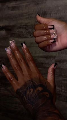 Gel Nail Sets Ideas, Soft White Nails With Rhinestones, Short Square Acrylic Nails Diamonds, Natural Acrylic Nails Glitter, Black French Tip Nails With Bling, Nails Acrylic Black Square, Birthday Nails Square Black, Shorts Nails Black Women, Kaws Duckies Nails