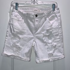 Cello Brand New Size 9 Distressed White Stretch Jean Shorts Super Cute Inseam Is 6” 98% Cotton 2% Spandex Ripped Stretch Shorts For Spring, Stretch Ripped Shorts For Spring, Ripped Stretch Cotton Shorts, White Stretch Jeans, Stretch Jeans, Jean Shorts, Womens Shorts, Brand New, White