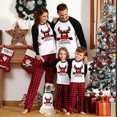 Size: MOMMY-M Christmas Family Pajamas, Matching Family Christmas Pajamas, Family Pajama Sets, Matching Pjs, Matching Christmas Pajamas, Christmas Pajama Set, Pajamas Sets, Christmas Pjs, Matching Family Pajamas