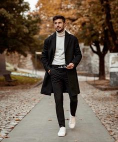 Switzerland Mens Fashion, Late 20s Fashion Outfits Men, New York Fall Outfit Men, Men European Fashion Winter, Moscow Winter Outfit, New York Winter Outfit Men, Mens Style Winter, Paris Outfits Winter, Paris Winter Outfit