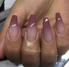 💅🏽🤤Follow Ashley Njoku (@anjoku36) for more posts like this! Hairstyles Butterfly, Ombre Nail Colors, Ombre Nail Art, Ombre Nail Art Designs, Jello Salads, Masquerade Theme, Unghie Sfumate, Crochet Geek, Ombre Nail