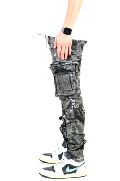 Men's premium twill forest camo pattern cargo pants.Multi Tactical function 3D Cargo Pockets.Asymmetric 3D Cargo pocket for unique looking.Side seam mobile pocket for easy access.stretchableSlim fitModel 5'10''. Wears Medium Top & 32 Bottom100% cottonLove to KLEEP / Love YourselfImported.Designed by L.T.K. Camouflage Techwear Cargo Pants With Side Pockets, Military Style Streetwear Pants With Functional Pockets, Tactical Camouflage Cargo Pants, Tactical Cargo Jeans For Streetwear, Camo Cargo Pants, Cargo Pocket, Easy Access, Body Types, Cargo Pants