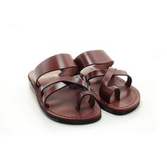 Handmade Brown leather thong sandals - Model 8 Men Slippers, Loop Design, Handmade Sandals, Leather Thong Sandals, Designer Slippers, Design Dresses