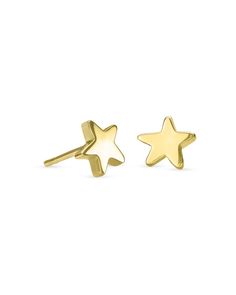 You deserve to shine bright! The Jae Star Stud Earrings in 18k Gold Vermeil represent an iconic symbol with fresh, radiant style. This sustainable set is sure to live in your collection as a long-time go-to. METAL- 18k Gold Plated Over Sterling Silver WHAT IS VERMEIL?- Vermeil is Sterling Silver that is plated in 18k Gold or 18k Rose Gold. Plating is heavier than our fashion jewelry, making it more resistant to signs of wear. SIZE- 0.29"L x 0.31"W on post Kendra Scott Store, I Love Gold, Star Stud Earrings, Kendra Scott Earrings, Star Earrings Stud, Cute Accessories, Earrings Women, Star Studs, Opal Earrings