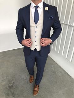 Blue Wedding Suit Groom, Wedding Suits Men Blue, Groom Suit Navy, Blue Groomsmen Suits, Navy Suit Wedding, Wedding Groomsmen Attire, Groom And Groomsmen Suits, Mens Wedding Attire, Groom Wedding Attire