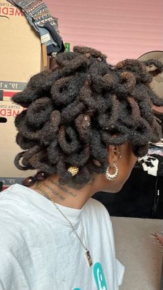 Locs With Petals, Short Locs Curled, Petal Buns On Short Locs, Loc Petals On Short Locs, Hairstyle Locs, Loc Petal Bob, Loc Petals, Feminine Urge, Cute Simple Hairstyles