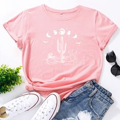 Cosmos Space, Women's Outfits By Occasions, Moon Shirt, Funny Shirts Women, Tees For Women, T Shirt Funny, Summer Tops, Summer Shirts, Funny Shirts