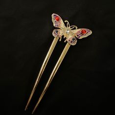 Formal Accessories Gold, Butterfly Hair Pin, Hair Accessories Bun, Red Gems, U Shaped Hair, Butterfly Ornaments, Butterfly Kids, Butterfly Butterfly, Purple Gems