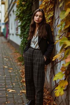 40 Hippie Chic Outfits that Blend Bohemian Rhapsody with Classic Tailoring (Concept Fashion) - Whatchawearing Fall Wardrobe, Maxi Dresses, Bohemian Style