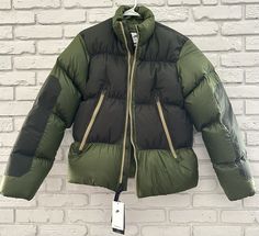 Nike Sportswear Therma-FIT Repel Puffer Coat Men's Jacket Green DD6978-326 Sz XS. Shipped with USPS Priority Mail or FedEx ground. **a tiny hole from retail store (refer to photo)** Green Sporty Puffer Outerwear, Sporty Green Puffer Outerwear, Nike Sport Coat For Winter Outdoor Activities, Nike Functional Puffer Jacket For Fall, Nike Functional Fall Puffer Jacket, Functional Nike Puffer Jacket For Fall, Nike Down Puffer Jacket For Fall, Nike Long Sleeve Puffer Jacket For Outdoor, Nike Down Long Sleeve Outerwear