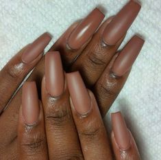 If you have dark skin, you may be wondering which nail colors flatter your complexion the most so here are 15 shades to try! Dark Skin Nail Polish, Maquillage On Fleek, Brown Nail, Brown Nails Design, Indigo Nails, Colors For Dark Skin, Almond Shape, Brown Nails