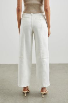 Step up your style game with the Getty Crop Utility Pants from Rails. With practical utility pockets, they blend functionality with flair. Perfect for a casual day out or a polished work look, they promise both comfort and style. Nye Outfits, Utility Pants, Boyfriend T Shirt, Denim Jumpsuit, Sweater Blouse, Staple Pieces, Denim Pant, Contrast Stitch, Hat Hairstyles