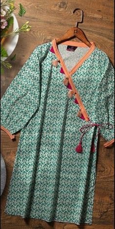 Eid Dresses Pakistani, Dresses Pakistani, Girls Dresses Sewing, Pakistani Fashion Casual, Kurti Designs Latest, Long Kurti Designs, Pakistani Dresses Casual, Pakistani Fashion Party Wear, Girls Frock Design