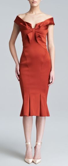 Love this!! dress by Zac Posen Satin Fitted Dress, Mad Men Fashion, Duchess Satin, Feminine Fashion, Zac Posen, Look Vintage, Gorgeous Gowns, Mad Men, Fitted Dress