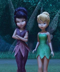 Costume Halloween Duo, Tinkerbell Movies, Halloween Duos, Disney Barbie, Friend Costumes, Matching Halloween Costumes, Tinkerbell And Friends