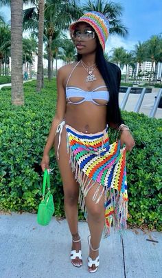 Swimsuit Ideas Black Women, Island Outfits, Swimsuit Ideas, Vacation Fits, Bad Dresses, Holiday Pics, Island Outfit, Beautiful Photoshoot Ideas