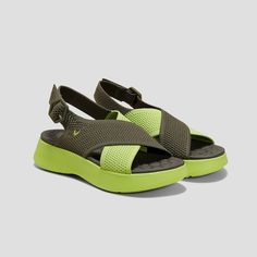 Modern Sport Sandals With Removable Insole For Beach, Breathable Green Sandals For The Beach, Breathable Green Sandals For Beach, Modern Beach Sport Sandals With Arch Support, Sporty Sandals With Ortholite Insole For Summer, Sporty Sandals With Arch Support For Vacation, Breathable Open Toe Green Sandals, Modern Beach Sandals With Comfortable Insole, Functional Spring Beach Sport Sandals