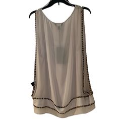 Rock & Republic Xl Creamy Nude Sleeveless Scoop Neck Top Attached Camisole Embellished With Gold Tone / Brass Studs Button Detail In The Side See Pics For Measurements & Details Nwt Scoop Neck Top, Button Detail, Scoop Neck, Top Blouse, Blouses, Womens Tops, Brass, Cream, Full Service