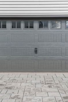 Choosing the right garage door can significantly impact your home's curb appeal. This article will present six garage doors with windows that provide an attractive and welcoming exterior. Garage Doors With Windows, Doors With Windows, Old Style House, Garage Door Windows, Awning Windows, Glass Garage Door, Window Inserts, Small Window Curtains