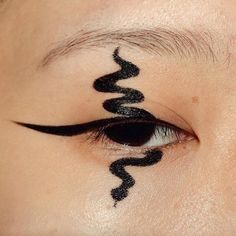 Maquillage Harry Potter, Harry Potter Makeup, Teknik Makeup, Eyeliner Designs, Punk Makeup, Swag Makeup