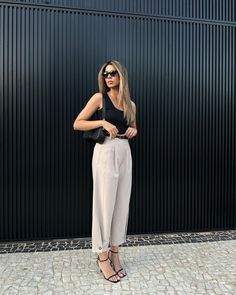 Rich Outfits, Fashion Dream Job, Oufits Casual, Look Formal, Modest Dresses Casual, Summer Elegant, Minimal Outfit, Instagram Look