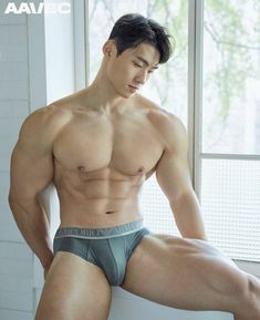 Emo Asian Boy, Big Muscular Men, Korean Male Models, Male Models Poses, Boys Boxers, Muscle Boy, Handsome Asian Men, Hot Asian Men, Male Poses