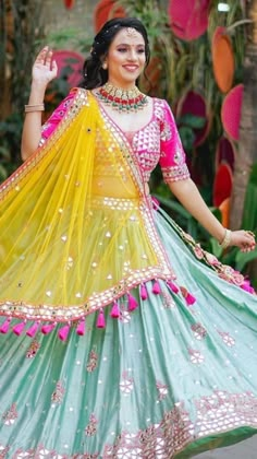 Chaniya Choli Designs, Best Indian Wedding Dresses, Rajasthani Dress, Sarees For Girls, Simple Lehenga, Latest Bridal Lehenga