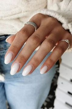 20+ Winter Nail Ideas for an Effortless Look 42 Almond Natural Nail Designs, Neutral Almond Nails Classy Simple, Pearl Nude Nails, Light Almond Nails, Oval Short Acrylic Nails, Natural Elegant Nails, Gel X Nails White, Neutral White Nails, Milky Nails Almond