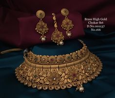 Bridal Jewellery Indian Royals, Jewelry Design Necklace Gold, Modern Jewelry Design Necklace, Necklace Gold Indian, Indian Gold Necklace Designs, Bridal Foot Jewelry, Kundan Jewellery Bridal, Indian Wedding Jewelry Sets