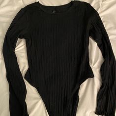 Stylish, Sleek Black Bodysuit. Ribbed Line Detail And Snap Closure Bottom Black Long Sleeve Ribbed Bodysuit, Shein Tops, Black Bodysuit, Wearing Black, Snap Closure, Sleek, Womens Tops, Women Shopping, Black