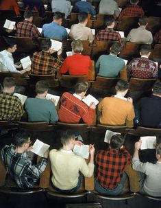 Williams College, College Aesthetic, Preppy Aesthetic, Town Country, Reading Books, Look At You, College Students