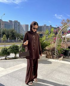 Modest Outfits Muslim Casual, Summer Outfits Muslim, Hijabi Casual Outfits, Girls Modest Fashion, Aesthetic Muslim Outfits, Halal Outfits, Hijabi Summer, Hijabi Summer Outfits, Summer Lounge Wear