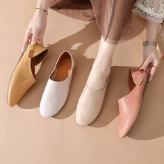 Loafers Slides for Women Leather Handmade Round Toe Flat Slippers Casual Slip ons Pink/Beige/Yellow/Apricot Casual Leather Flats, Flat Slippers, Slides For Women, Oxford Boots, Flats Online, Flat Slipper, Leather Flat Shoes, Casual Slippers, Gray Yellow