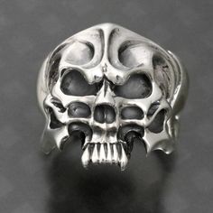 made by Strange Freak Designs SFD-R-014 creature skull ring. half skull made in JAPAN if you want other ring gauge please contact us. Gothic Silver Skull Ring, Symbolic Hand Cast Skull Ring, Gothic Skull Collectible Rings, Gothic Skull Ring Collectible, Gothic Skull Rings For Collectors, Gothic Silver Ring With Skull Print, Unique Skull Ring Collectible, Silver Skull Ring Punk Style, Silver Skull Ring Collectible