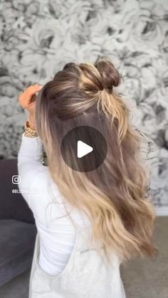 Easy Crimped Hairstyles, Hairstyles To Get Hair Out Of Face, Style Long Hair, Fine Hair Tips, Hairstyle For Long Hair, Work Hair, Crimped Hair, Fabulous Hair, Daily Hairstyles