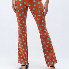 Brand New With Tags La Hearts By Pac Sun Floral Flare Hippie Style Stretchy Material Size Xsmall In Women’s Playful Orange Bottoms For Spring, Playful Floral Print Multicolor Bottoms, Playful Multicolor Floral Print Bottoms, Orange Floral Print Pants For Spring, Retro Orange Bottoms For Spring, Retro Orange Pants For Spring, Orange Printed Wide Leg Bottoms, Printed Wide Leg Orange Bottoms, Retro Orange Full-length Bottoms