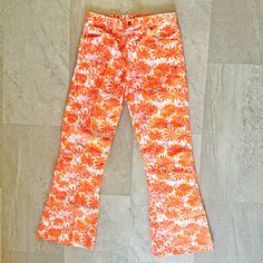 "▲ vintage 1970s funky floral print pants by Lilly Pulitzer » flared bell bottom style » snap button fly SIZE / MEASUREMENTS (taken flat and already doubled for you) no labeled size, see measurements below: waist 31\" hips 42\" rise 12\" inseam 32\" outseam 42\" Δ LABELS / TAGS Lilly Pulitzer Men's Stuff Palm Beach, Pulitzer Jeans Δ MATERIAL feels like a thick cotton or cotton blend Δ CONDITION excellent vintage condition, but has a very minor tiny light minor stain on front, one tiny tear on th Hippie Wide Leg Spring Flares, Spring Hippie Wide Leg Flares, Hippie Wide Leg Flares For Spring, Vintage Floral Print Pants For Fall, Retro Floral Print Bottoms For Spring, Vintage High Waist Spring Flares, Vintage High Waist Flares For Spring, 70s Inspired Flare Bottoms For Spring, Retro Stretch Bottoms With Floral Print