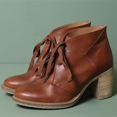 null Round Toe Boots, Brown Oxfords, Winter Shoes For Women, Chunky Heels Boots, Heels For Women, Rounded Toe Boots, Block Heel Shoes, Vintage Boots, Toe Boots