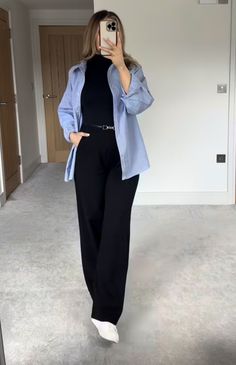 Casual Blazer Outfits Black, Formal Outfits For Women Office Wear Classy Work Dresses Casual, Chilled Office Outfit, Business Casual Outfits For Hairstylist, Black Blazer Outfit Office, Black Formal Pants Outfit Women, Black And White Classy Outfits, Outfit Formal Invierno, All Black Outfit Casual Classy