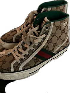 Casual Gucci High-top Sneakers With Round Toe, Gucci High-top Sneakers, Designer Gucci High-top Sneakers For Streetwear, Gucci Designer High-top Sneakers For Streetwear, Gucci High-top Sneakers With Branded Insole, Gucci High-top Sneakers With Branded Heel, Designer Gucci High-top Sneakers With Rubber Sole, Gucci High-top Sneakers With Branded Heel And Round Toe, Gucci High-top Sneakers With Branded Heel Counter